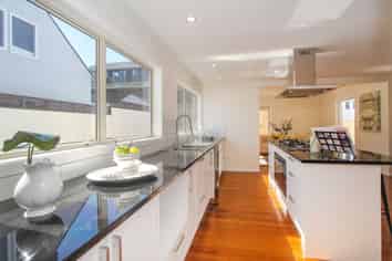 1/17 Onepoto Road, Takapuna