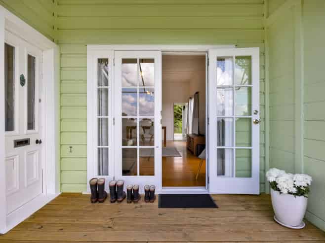 602 Pembroke Road West, STRATFORD