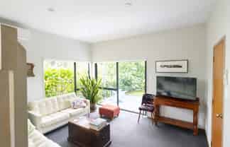 8B Lovelock Avenue, Mount Eden