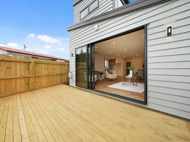 Lot 1-7/14 Hillsborough Road, Hillsborough