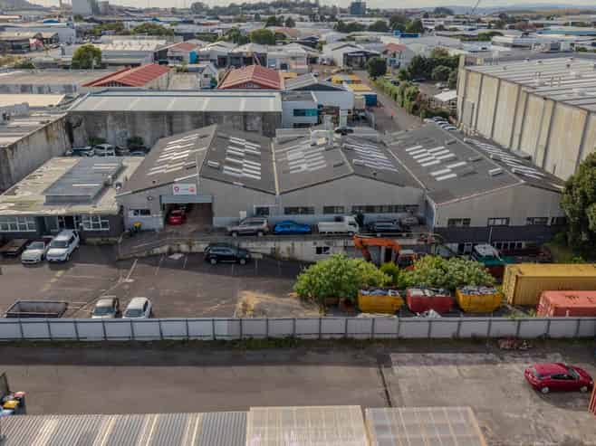 60,64,64A Walls Road, Penrose