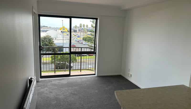 2D/18 Ronwood Avenue, Manukau