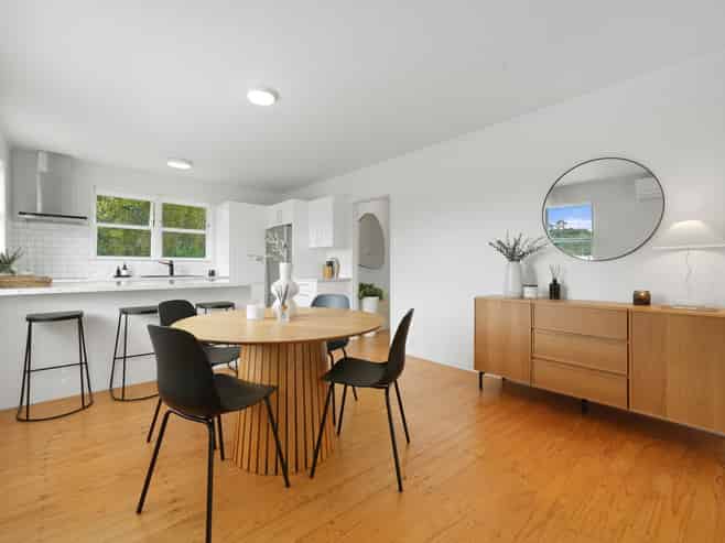 7 McPhail Street, Birkdale