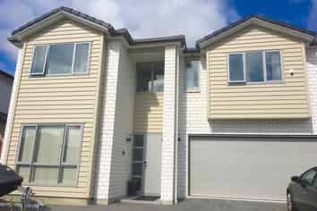 16 Hikuawa Road, Flat Bush