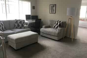 16 Hikuawa Road, Flat Bush