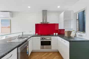 1/48A Exmouth Road, Northcote