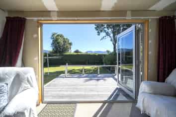 221 Milford Road, Te Anau