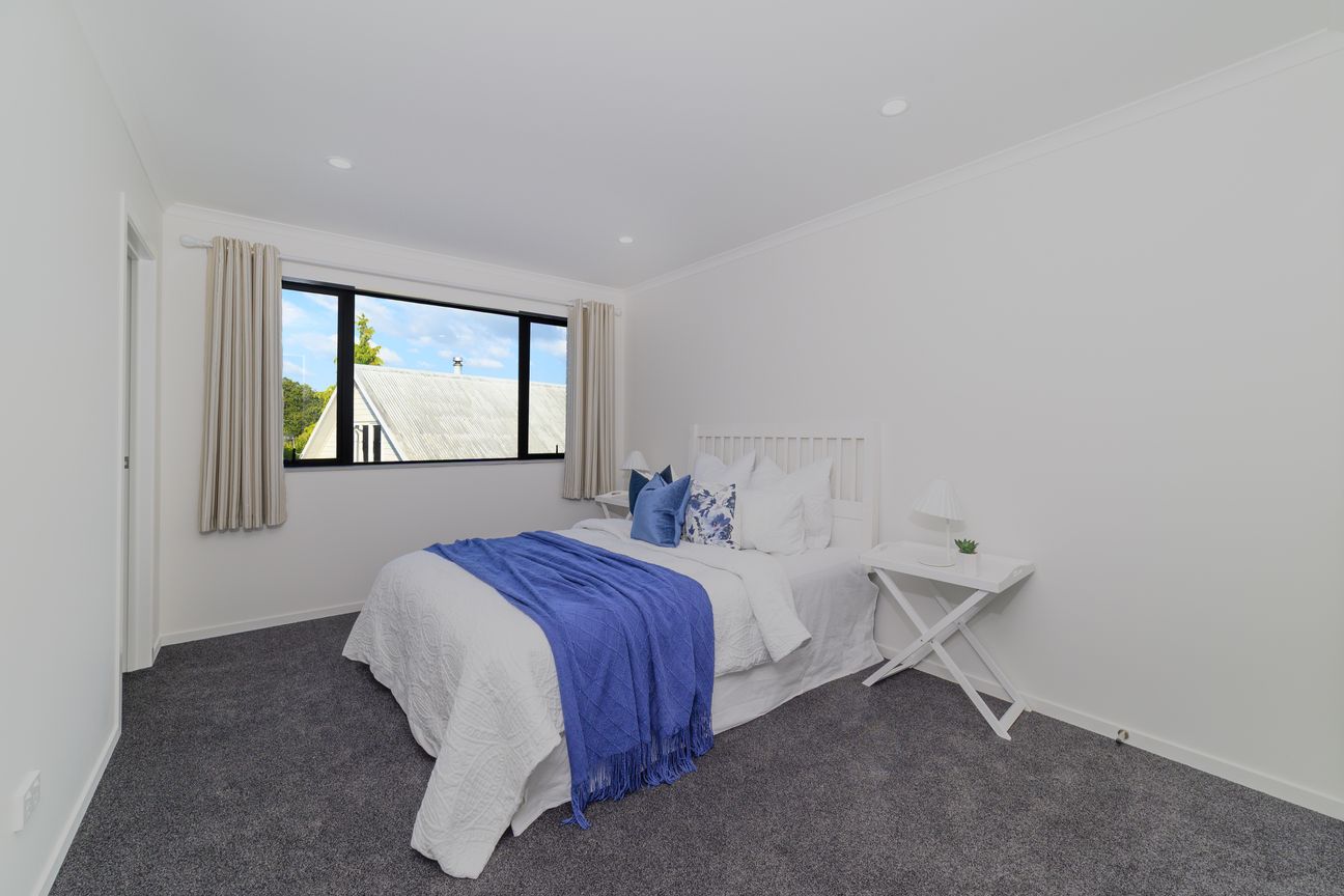 Brand new, Freehold, Exceptional Value - Bild 6