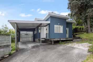 A/18 Totaravale Drive, Totara Vale
