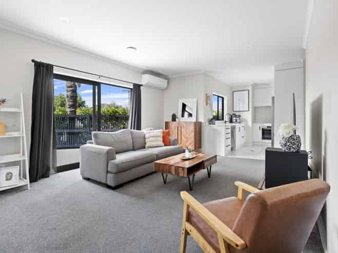 2A Carey Street, Maeroa