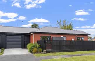 2A Carey Street, Maeroa