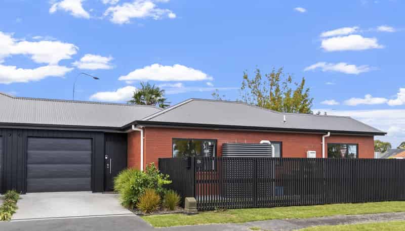 2A Carey Street, Maeroa