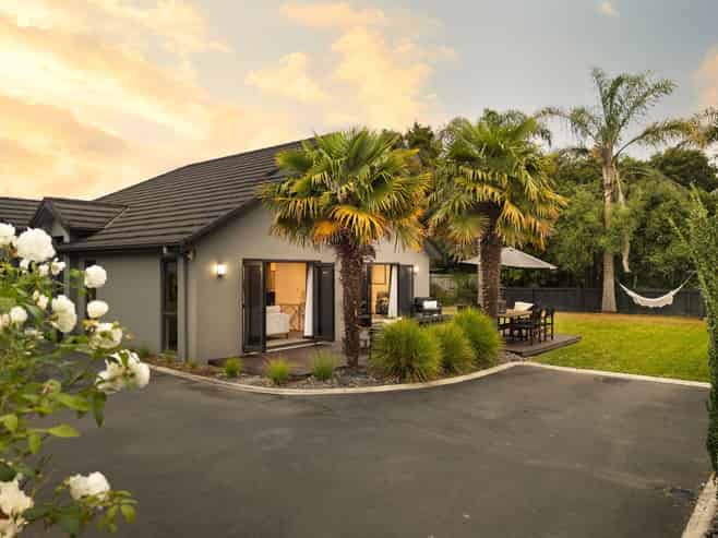 9 Bayswater Court, Huntington