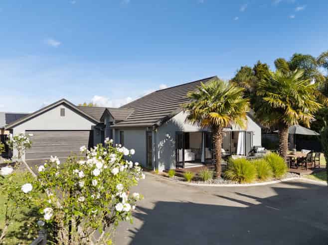 9 Bayswater Court, Huntington