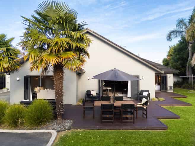 9 Bayswater Court, Huntington