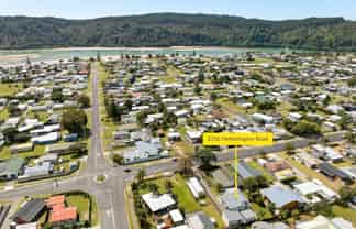 221B Hetherington Road, Whangamata
