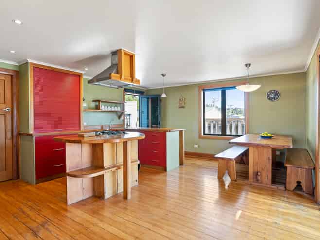 221B Hetherington Road, Whangamata