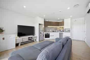 323/3 Kaipiho Lane, Albany