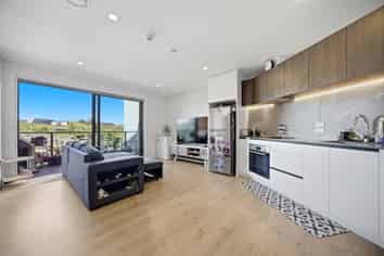 323/3 Kaipiho Lane, Albany