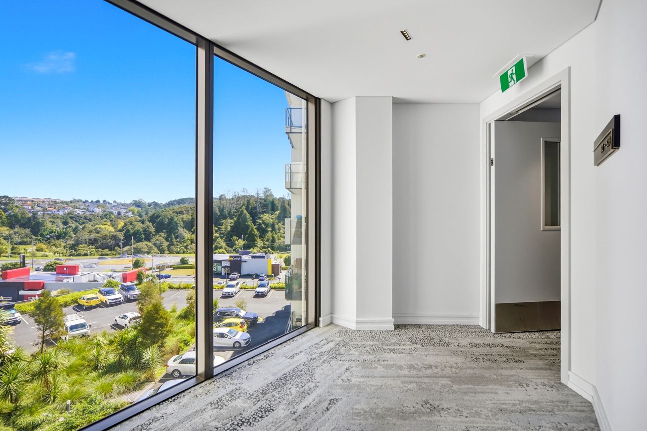 Must Sell! 1 Bed + Study in Albany - Mehr