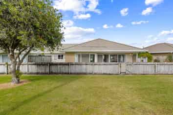 17/16 Campbell Close, Whangamata