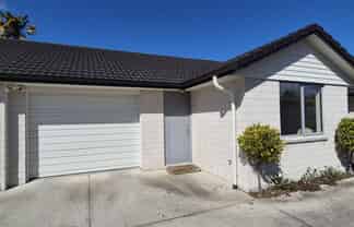 2/105 Nixon Street, Hamilton East