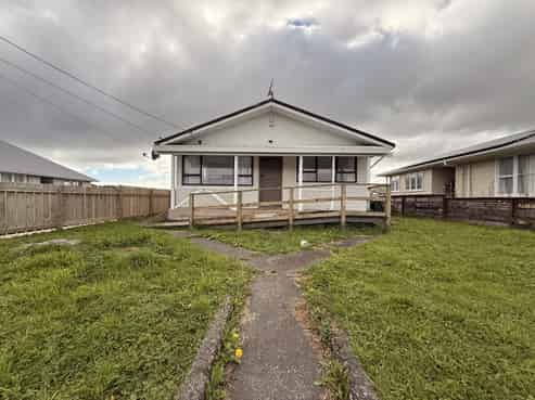 10 Somerset Place, Cannons Creek