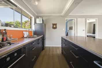 54A Mount View Drive, Mangakakahi