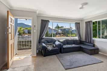 54A Mount View Drive, Mangakakahi