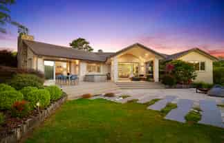 21 Carter Road, Oratia