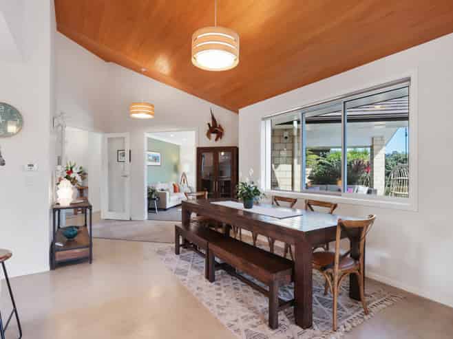 21 Carter Road, Oratia