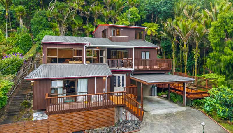 54 Wood Bay Road, Titirangi
