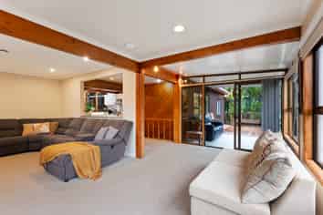 54 Wood Bay Road, Titirangi