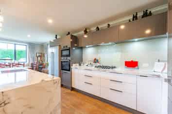 5 Philip Street, Cave