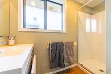 5 Philip Street, Cave