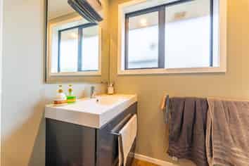 5 Philip Street, Cave