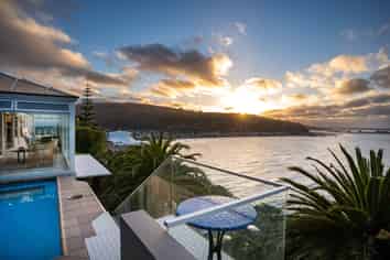 18 Whitewash Head Road, Scarborough