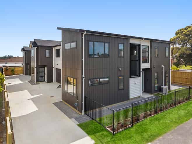 60A Hutchinsons Road, Bucklands Beach