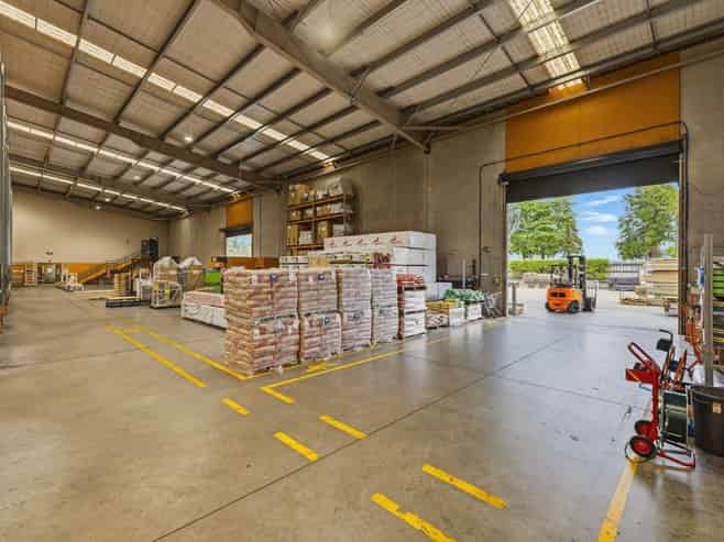 Large-scale Tauranga warehouse and office