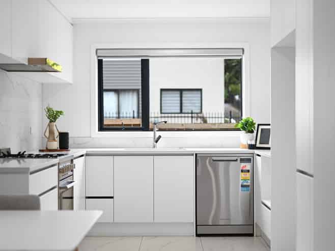 2/4 Oku Close, Hillcrest