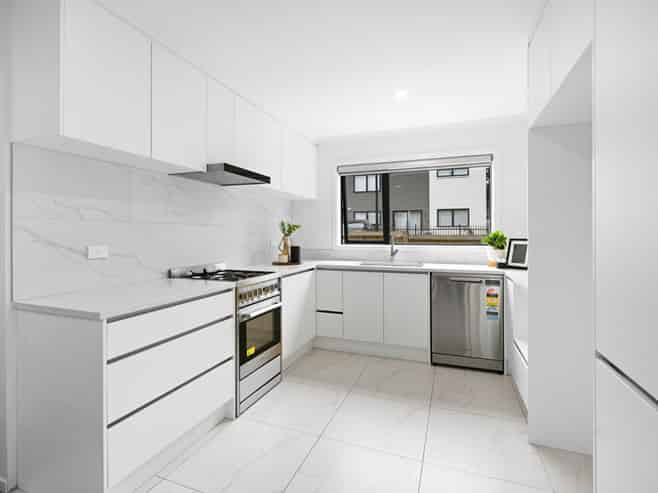 2/4 Oku Close, Hillcrest