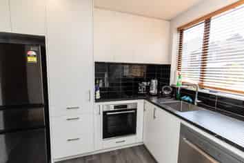 22 Ara Paiwhenua, Tawa