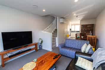 22 Ara Paiwhenua, Tawa