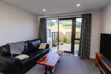 22 Ara Paiwhenua, Tawa