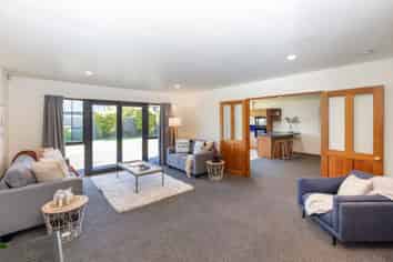 25 Panckhurst Drive, Woodend