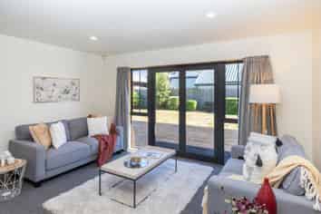 25 Panckhurst Drive, Woodend