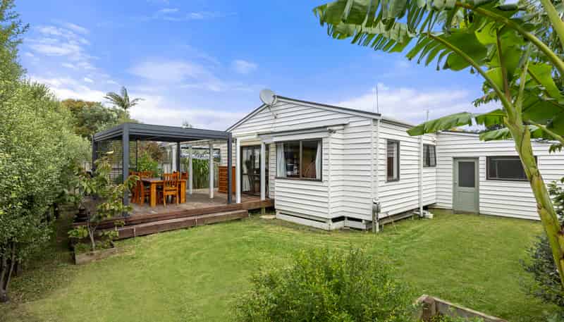 21C Lorenzen Bay Road, Raglan