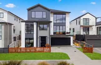 14 Cavalli Road, Long Bay