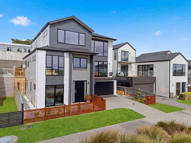 14 Cavalli Road, Long Bay