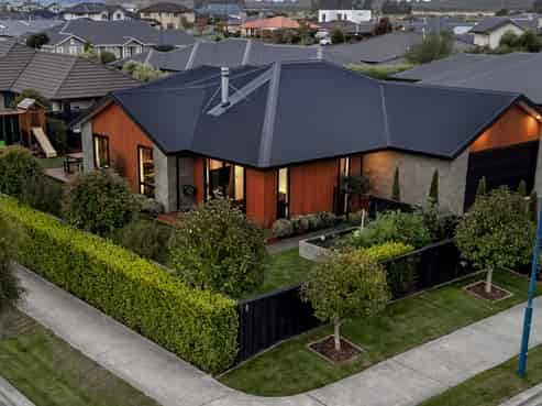 8 Turvey Street, Pegasus